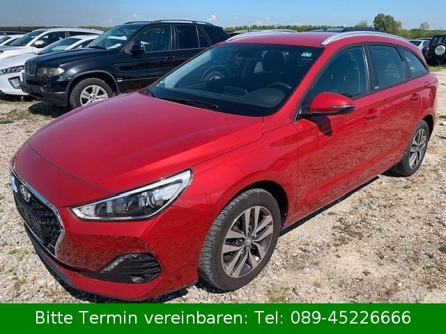 i30 cw Trend*NAVI*KAMERA*LHZ*SHZ*PDC*